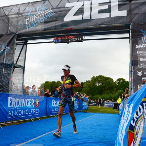 30.08.2026 - Elbe Triathlon Hamburg LAZAROV Photography http://msf.ph/oto/10080512 30.08.2026 11:12:55 Ziel 773, 1037, 1085, 1097 meine-sportfotos.de
