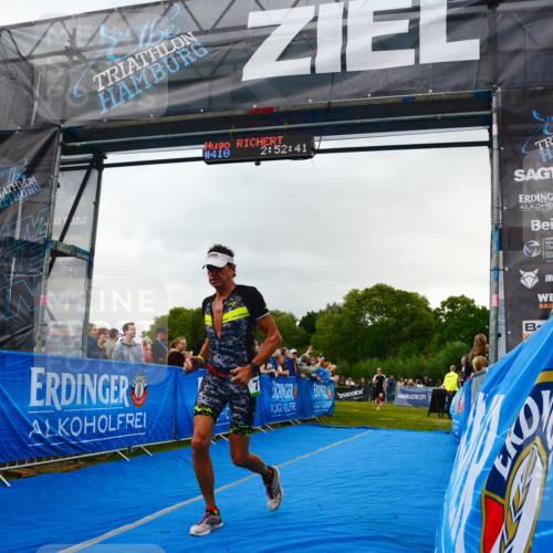 30.08.2026 - Elbe Triathlon Hamburg LAZAROV Photography http://msf.ph/oto/10080513 30.08.2026 11:12:55 Ziel 773, 1037, 1085, 1097 meine-sportfotos.de