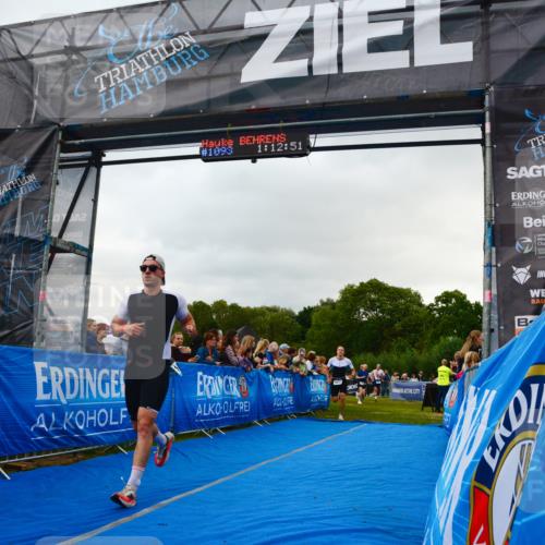 30.08.2026 - Elbe Triathlon Hamburg LAZAROV Photography http://msf.ph/oto/10080518 30.08.2026 11:13:01 Ziel 490, 1037, 1061, 1085 meine-sportfotos.de