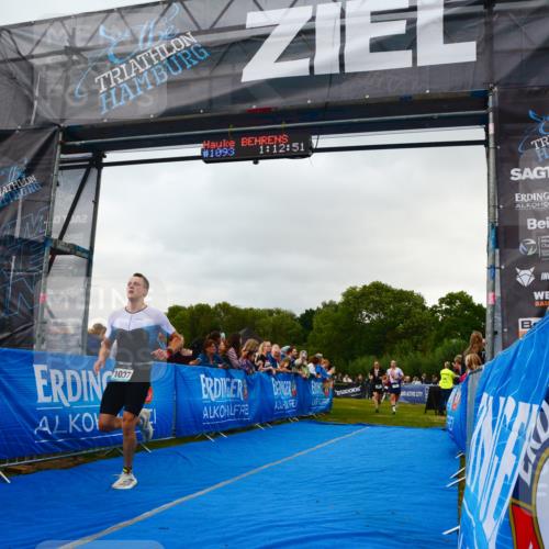 30.08.2026 - Elbe Triathlon Hamburg LAZAROV Photography http://msf.ph/oto/10080524 30.08.2026 11:13:03 Ziel 490, 1037, 1061, 1085, 1197 meine-sportfotos.de
