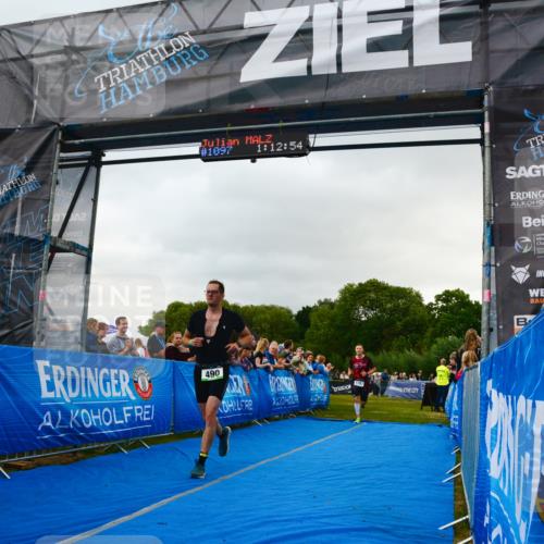 30.08.2026 - Elbe Triathlon Hamburg LAZAROV Photography http://msf.ph/oto/10080535 30.08.2026 11:13:08 Ziel 490, 651, 1061, 1197 meine-sportfotos.de