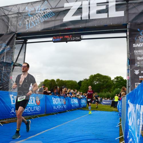 30.08.2026 - Elbe Triathlon Hamburg LAZAROV Photography http://msf.ph/oto/10080540 30.08.2026 11:13:09 Ziel 490, 651, 1061, 1197 meine-sportfotos.de