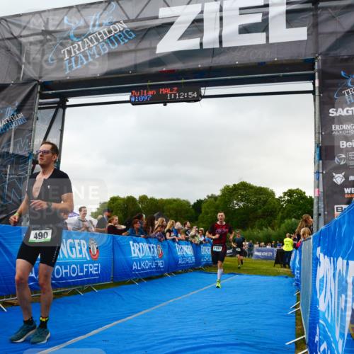 30.08.2026 - Elbe Triathlon Hamburg LAZAROV Photography http://msf.ph/oto/10080541 30.08.2026 11:13:09 Ziel 490, 651, 1061, 1197 meine-sportfotos.de