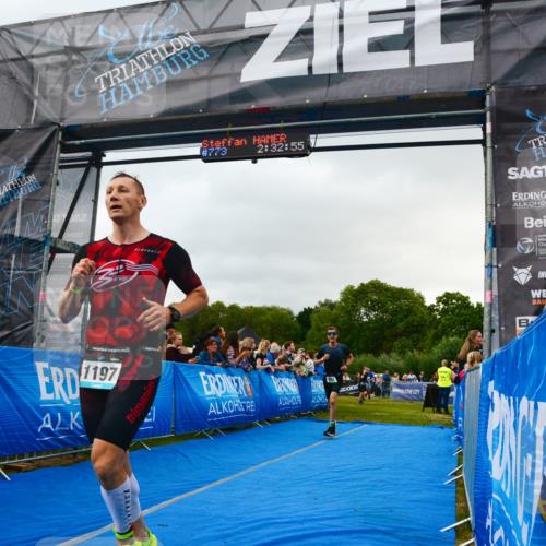 30.08.2026 - Elbe Triathlon Hamburg LAZAROV Photography http://msf.ph/oto/10080548 30.08.2026 11:13:11 Ziel 490, 611, 651, 1197 meine-sportfotos.de