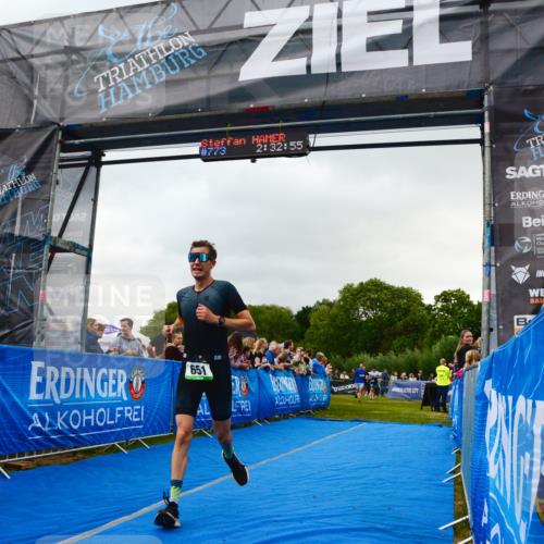 30.08.2026 - Elbe Triathlon Hamburg LAZAROV Photography http://msf.ph/oto/10080552 30.08.2026 11:13:13 Ziel 611, 651, 1197 meine-sportfotos.de