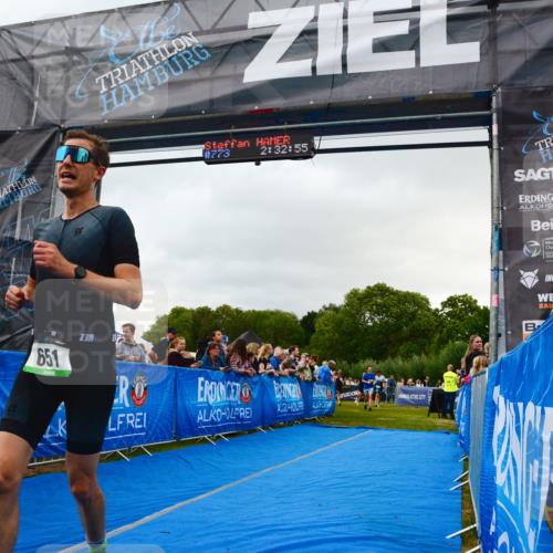 30.08.2026 - Elbe Triathlon Hamburg LAZAROV Photography http://msf.ph/oto/10080556 30.08.2026 11:13:14 Ziel 611, 651, 750, 1197 meine-sportfotos.de