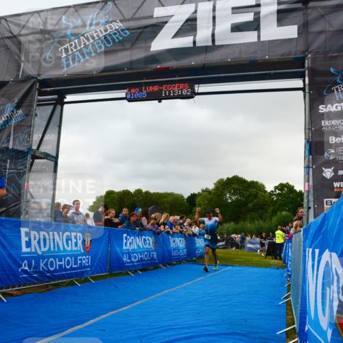 30.08.2026 - Elbe Triathlon Hamburg LAZAROV Photography http://msf.ph/oto/10080561 30.08.2026 11:13:20 Ziel 611, 750 meine-sportfotos.de