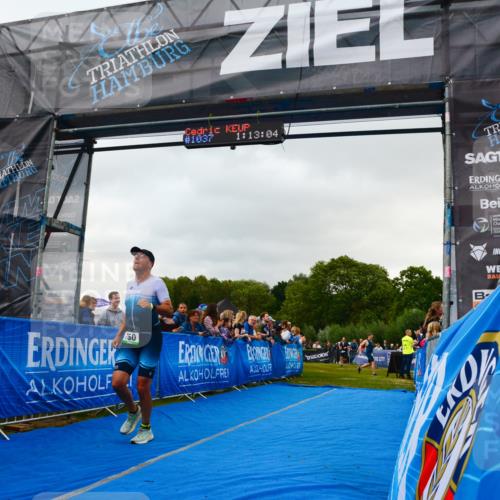 30.08.2026 - Elbe Triathlon Hamburg LAZAROV Photography http://msf.ph/oto/10080564 30.08.2026 11:13:22 Ziel 611, 750 meine-sportfotos.de
