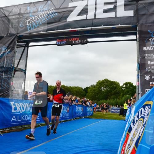 30.08.2026 - Elbe Triathlon Hamburg LAZAROV Photography http://msf.ph/oto/10080570 30.08.2026 11:13:32 Ziel 560, 598, 620, 699, 752 meine-sportfotos.de