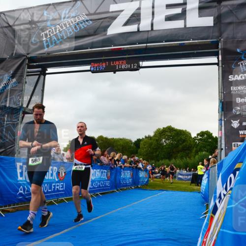 30.08.2026 - Elbe Triathlon Hamburg LAZAROV Photography http://msf.ph/oto/10080572 30.08.2026 11:13:32 Ziel 560, 598, 620, 699, 752 meine-sportfotos.de