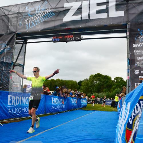 30.08.2026 - Elbe Triathlon Hamburg LAZAROV Photography http://msf.ph/oto/10080586 30.08.2026 11:13:42 Ziel 643, 699 meine-sportfotos.de