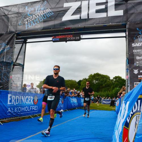 30.08.2026 - Elbe Triathlon Hamburg LAZAROV Photography http://msf.ph/oto/10080604 30.08.2026 11:13:58 Ziel 731, 869, 1030, 1088 meine-sportfotos.de