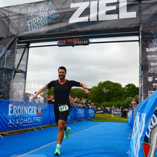 30.08.2026 - Elbe Triathlon Hamburg LAZAROV Photography http://msf.ph/oto/10080617 30.08.2026 11:14:10 Ziel 573 meine-sportfotos.de