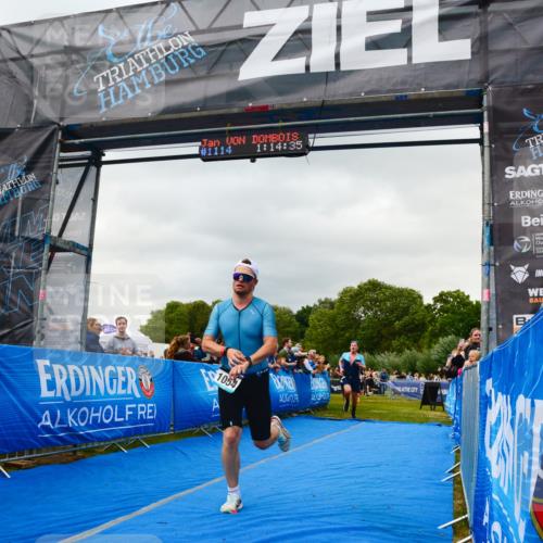 30.08.2026 - Elbe Triathlon Hamburg LAZAROV Photography http://msf.ph/oto/10080641 30.08.2026 11:14:38 Ziel 413, 497, 606, 640, 990, 1054 meine-sportfotos.de