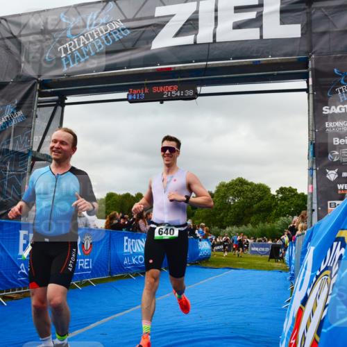 30.08.2026 - Elbe Triathlon Hamburg LAZAROV Photography http://msf.ph/oto/10080660 30.08.2026 11:14:44 Ziel 497, 600, 606, 640, 990, 1058 meine-sportfotos.de