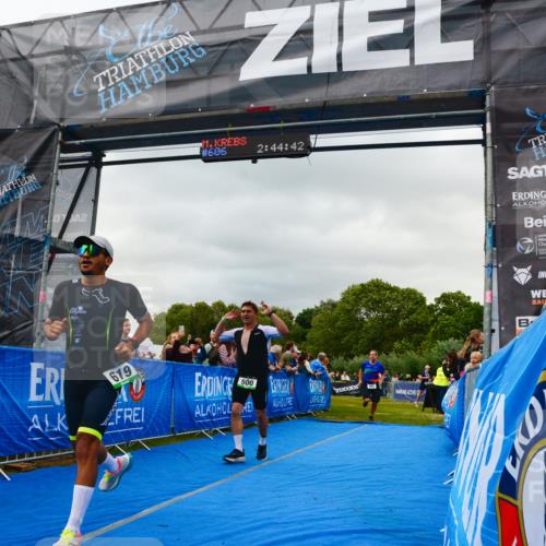 30.08.2026 - Elbe Triathlon Hamburg LAZAROV Photography http://msf.ph/oto/10080669 30.08.2026 11:14:55 Ziel 492, 500, 619 meine-sportfotos.de