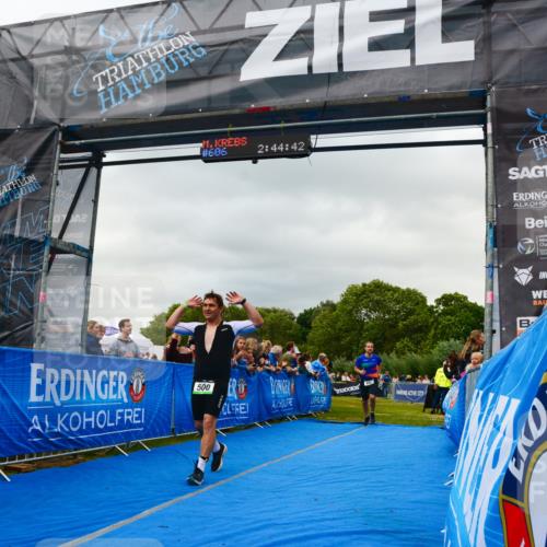 30.08.2026 - Elbe Triathlon Hamburg LAZAROV Photography http://msf.ph/oto/10080672 30.08.2026 11:14:55 Ziel 492, 500, 619 meine-sportfotos.de
