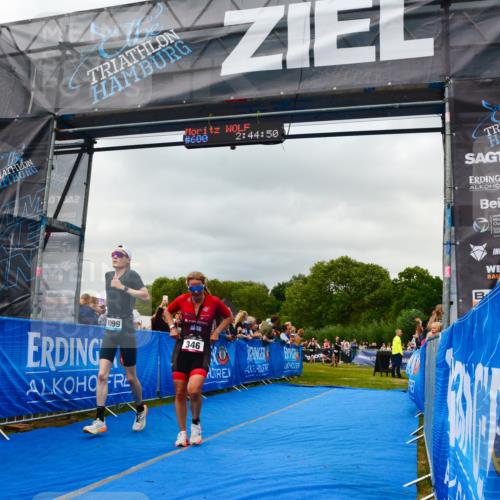 30.08.2026 - Elbe Triathlon Hamburg LAZAROV Photography http://msf.ph/oto/10080692 30.08.2026 11:15:09 Ziel 346, 636, 1099 meine-sportfotos.de