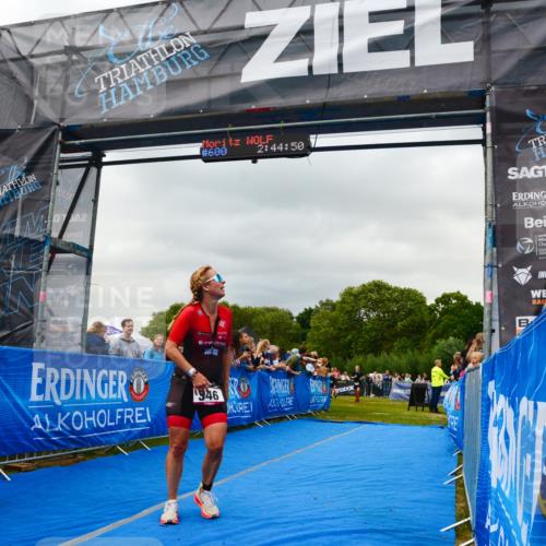 30.08.2026 - Elbe Triathlon Hamburg LAZAROV Photography http://msf.ph/oto/10080698 30.08.2026 11:15:10 Ziel 346, 636, 1099 meine-sportfotos.de