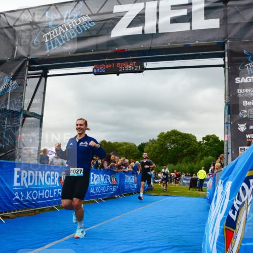 30.08.2026 - Elbe Triathlon Hamburg LAZAROV Photography http://msf.ph/oto/10080708 30.08.2026 11:15:39 Ziel 1027, 1047, 1056, 1080 meine-sportfotos.de