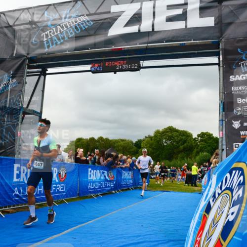 30.08.2026 - Elbe Triathlon Hamburg LAZAROV Photography http://msf.ph/oto/10080721 30.08.2026 11:15:44 Ziel 639, 650, 994, 1047, 1056, 1057, 1080, 1204 meine-sportfotos.de