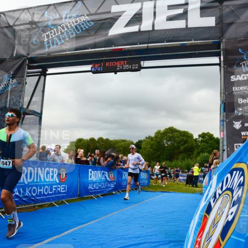 30.08.2026 - Elbe Triathlon Hamburg LAZAROV Photography http://msf.ph/oto/10080723 30.08.2026 11:15:45 Ziel 639, 650, 994, 1047, 1056, 1057, 1204 meine-sportfotos.de