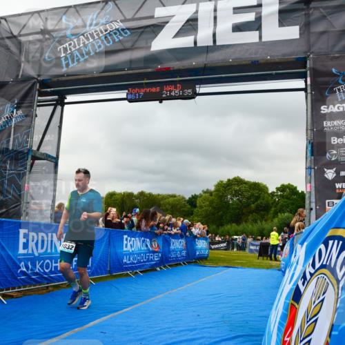 30.08.2026 - Elbe Triathlon Hamburg LAZAROV Photography http://msf.ph/oto/10080752 30.08.2026 11:15:54 Ziel 650, 1032, 1057, 1204 meine-sportfotos.de