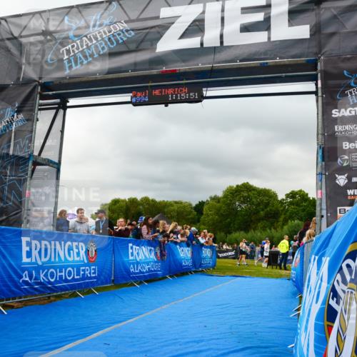 30.08.2026 - Elbe Triathlon Hamburg LAZAROV Photography http://msf.ph/oto/10080769 30.08.2026 11:16:06 Ziel 1211 meine-sportfotos.de