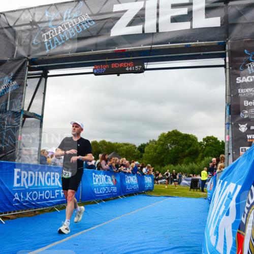 30.08.2026 - Elbe Triathlon Hamburg LAZAROV Photography http://msf.ph/oto/10080792 30.08.2026 11:16:29 Ziel 623, 1000, 1140 meine-sportfotos.de