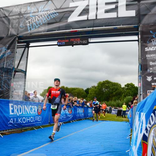 30.08.2026 - Elbe Triathlon Hamburg LAZAROV Photography http://msf.ph/oto/10080832 30.08.2026 11:17:05 Ziel 451, 526, 631, 1004, 1028 meine-sportfotos.de