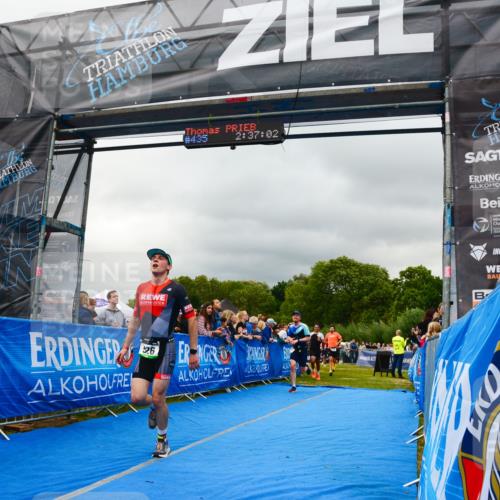 30.08.2026 - Elbe Triathlon Hamburg LAZAROV Photography http://msf.ph/oto/10080834 30.08.2026 11:17:05 Ziel 451, 526, 631, 1004, 1028 meine-sportfotos.de