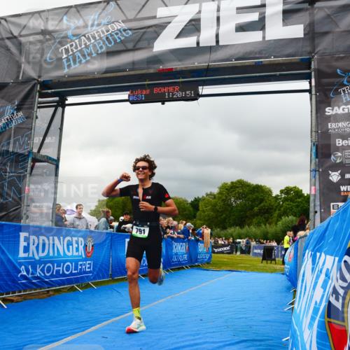 30.08.2026 - Elbe Triathlon Hamburg LAZAROV Photography http://msf.ph/oto/10080879 30.08.2026 11:17:18 Ziel 791 meine-sportfotos.de