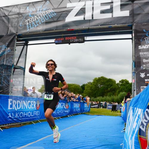 30.08.2026 - Elbe Triathlon Hamburg LAZAROV Photography http://msf.ph/oto/10080881 30.08.2026 11:17:18 Ziel 791 meine-sportfotos.de
