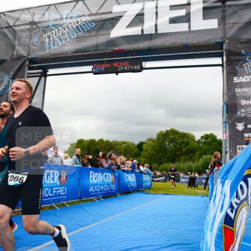 30.08.2026 - Elbe Triathlon Hamburg LAZAROV Photography http://msf.ph/oto/10080922 30.08.2026 11:17:51 Ziel 441, 1066, 1359 meine-sportfotos.de
