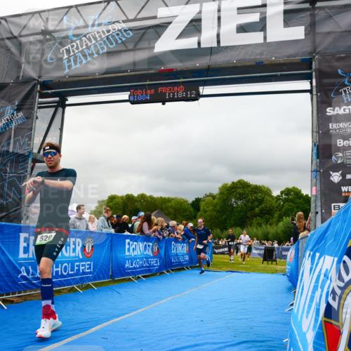 30.08.2026 - Elbe Triathlon Hamburg LAZAROV Photography http://msf.ph/oto/10080961 30.08.2026 11:18:22 Ziel 520, 548, 577, 1052 meine-sportfotos.de