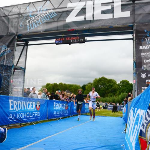 30.08.2026 - Elbe Triathlon Hamburg LAZAROV Photography http://msf.ph/oto/10080973 30.08.2026 11:18:25 Ziel 548, 577, 1052 meine-sportfotos.de