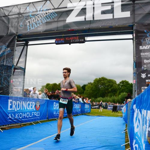 30.08.2026 - Elbe Triathlon Hamburg LAZAROV Photography http://msf.ph/oto/10081035 30.08.2026 11:18:58 Ziel 766, 1070 meine-sportfotos.de