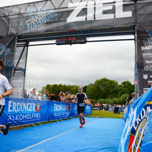 30.08.2026 - Elbe Triathlon Hamburg LAZAROV Photography http://msf.ph/oto/10081059 30.08.2026 11:19:13 Ziel 1049, 1083 meine-sportfotos.de