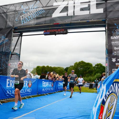 30.08.2026 - Elbe Triathlon Hamburg LAZAROV Photography http://msf.ph/oto/10081108 30.08.2026 11:19:40 Ziel 1091, 1108, 1111 meine-sportfotos.de