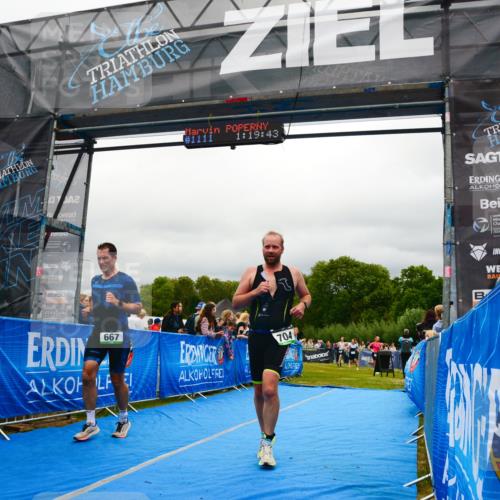 30.08.2026 - Elbe Triathlon Hamburg LAZAROV Photography http://msf.ph/oto/10081146 30.08.2026 11:19:50 Ziel 667, 704 meine-sportfotos.de