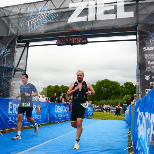 30.08.2026 - Elbe Triathlon Hamburg LAZAROV Photography http://msf.ph/oto/10081148 30.08.2026 11:19:50 Ziel 667, 704 meine-sportfotos.de