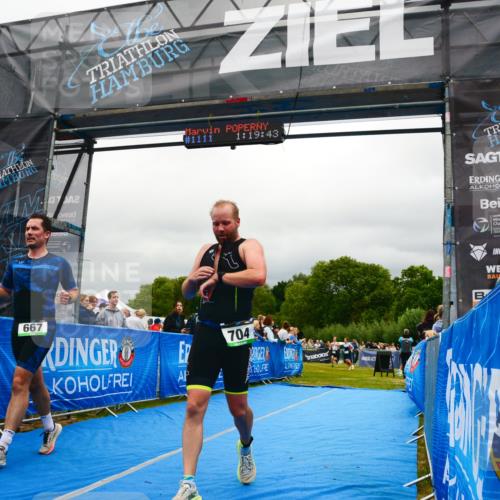30.08.2026 - Elbe Triathlon Hamburg LAZAROV Photography http://msf.ph/oto/10081151 30.08.2026 11:19:51 Ziel 667, 704 meine-sportfotos.de