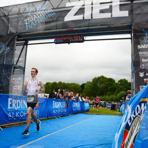 30.08.2026 - Elbe Triathlon Hamburg LAZAROV Photography http://msf.ph/oto/10081159 30.08.2026 11:19:58 Ziel 572, 725, 1071 meine-sportfotos.de
