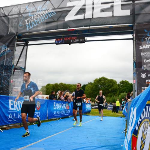 30.08.2026 - Elbe Triathlon Hamburg LAZAROV Photography http://msf.ph/oto/10081202 30.08.2026 11:20:21 Ziel 1013, 1029, 1094, 1216 meine-sportfotos.de
