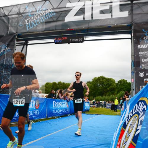30.08.2026 - Elbe Triathlon Hamburg LAZAROV Photography http://msf.ph/oto/10081215 30.08.2026 11:20:22 Ziel 1013, 1029, 1094, 1216 meine-sportfotos.de