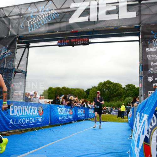 30.08.2026 - Elbe Triathlon Hamburg LAZAROV Photography http://msf.ph/oto/10081231 30.08.2026 11:20:33 Ziel 429, 491, 1101 meine-sportfotos.de