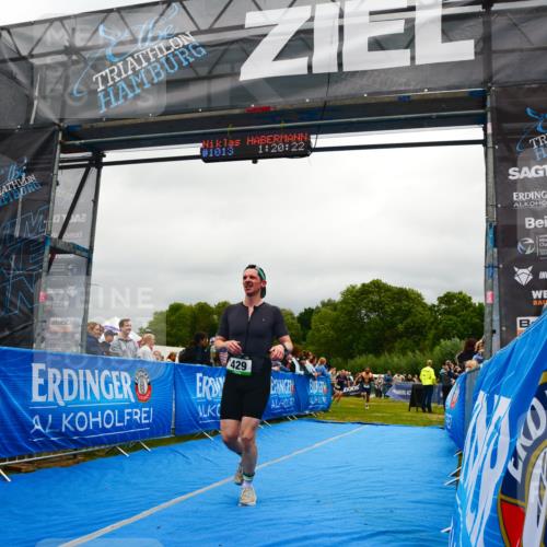 30.08.2026 - Elbe Triathlon Hamburg LAZAROV Photography http://msf.ph/oto/10081235 30.08.2026 11:20:35 Ziel 429, 491, 886, 1059, 1101 meine-sportfotos.de