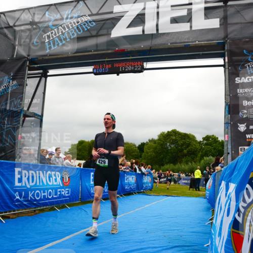 30.08.2026 - Elbe Triathlon Hamburg LAZAROV Photography http://msf.ph/oto/10081237 30.08.2026 11:20:35 Ziel 429, 491, 886, 1059, 1101 meine-sportfotos.de