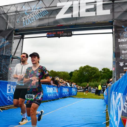 30.08.2026 - Elbe Triathlon Hamburg LAZAROV Photography http://msf.ph/oto/10081265 30.08.2026 11:20:44 Ziel 886, 1059 meine-sportfotos.de