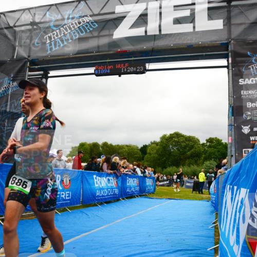 30.08.2026 - Elbe Triathlon Hamburg LAZAROV Photography http://msf.ph/oto/10081267 30.08.2026 11:20:44 Ziel 886, 1059 meine-sportfotos.de